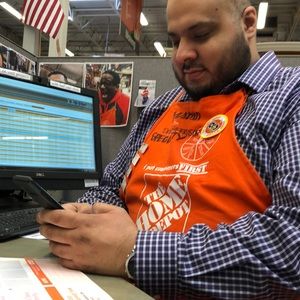 Meet your Posher, April